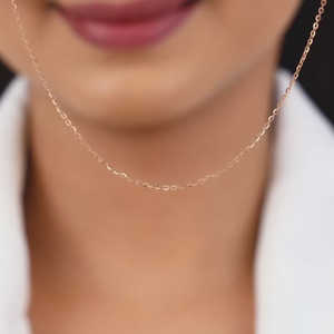 Collar Religioso de Oro Rosa con Cadena de Eslabones, Diseño Geométrico y Moderno, con Diamantes, Moissanita y Perlas, Chapado en Oro sobre Plata 925 - Product Image 1