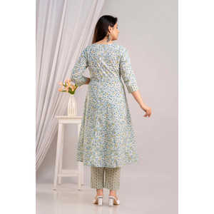 Ensemble Kurta Femme Imprimé Floral Blanc & Ciel avec Pantalon & Dupatta - Product Image 1