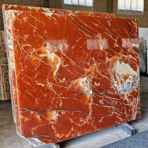Dalles de marbre onyx de luxe en rouge et beige pour salles de bain et salons - Product Image 1