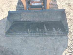 Case 1845C d'occasion et neuf Petite chargeuse frontale à glissement avec seau Mini chargeuse à glissement à vendre Fourni par USA 2016 - Product Image 5