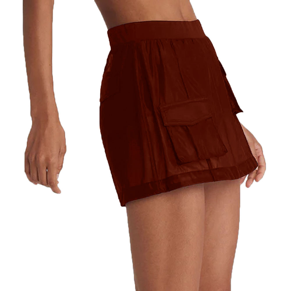 สีน้ำตาล