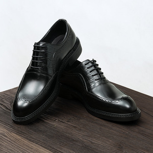 Chaussures mocassins en cuir de veau avec détails cousus à la main et soutien de la voûte plantaire, chaussures de ville pour hommes - Product Image 1
