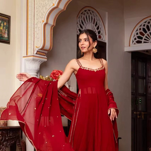 Vêtements de mariage de créateur lourd Faux Georgette travail de miroir lourd et haut de travail à la main et palazzo avec bordure en dentelle fantaisie travail Dupatta - Product Image 1