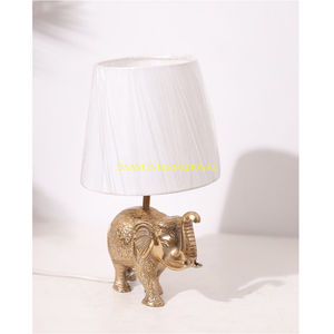 Lámpara de mesa decorativa con Base de Elefante Dorado con pantalla de tela blanca accesorio de iluminación de diseño Animal de lujo para decoración de dormitorio de Hotel - Product Image 2