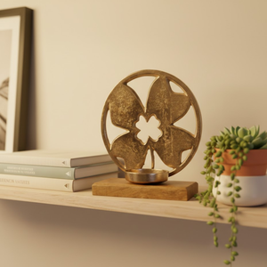 Décoration de Noël en trèfle de style luxueux, fabriquée à la main |   Ornement décoratif de haute qualité au design unique pour table, étagère et maison - Product Image 2