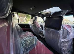 2022 Toyota Land Cruiser Seminuevo Diesel Automático Euro 5 Estándar de emisiones - Product Image 4