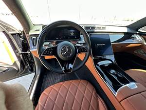 Mercedes-Benz S580 4Matic 2023 en Excelente Estado, Motor V8 Twin-Turbo de 496 hp, Tracción en las Cuatro Ruedas, Color Verde Esmeralda - Product Image 6