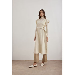 เสื้อคลุมทอสีขาวนวลพร้อมดีเทลเข็มขัด - Product Image 4