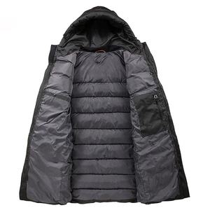 Chaqueta acolchada con cuello levantado personalizada OEM de alta calidad para hombre, ropa informal brillante con capucha para invierno, chaquetas acolchadas personalizadas al por mayor - Product Image 5