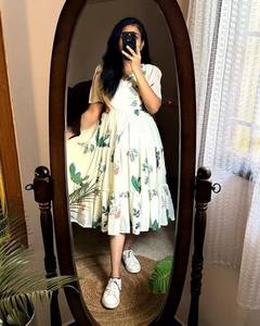 เดรสยาวทรงเอไลน์สำหรับผู้หญิง - ดีไซน์ระบายชั้นๆ แขนพอง ลายพิมพ์สไตล์ชาติพันธุ์สีสันสดใส เหมาะสำหรับแฟชั่นฤดูร้อน - Product Image 4