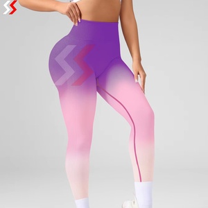Shorts de sport sans couture pour femmes, coupe ajustée, taille haute, effet push-up, dégradé de couleurs, leggings de yoga extensibles, prix bas, OEM - Product Image 1