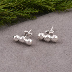 Belle boucle d'oreille faite à la main en argent sterling 925 de concepteur belle boucle d'oreille à la mode pour cadeau d'anniversaire de mariage pour les femmes - Product Image 1