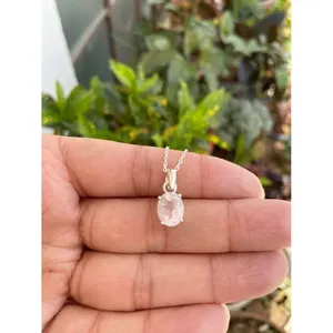 Collar con Colgante Clásico de Cuarzo Rosa Natural para Mujer, Plata de Ley 925 con Baño de Rodio, 18 Pulgadas, Joyería Artesanal con Piedras Preciosas Finas - Product Image 1