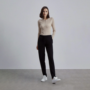 Vente à chaud de pantalons de survêtement pour femmes vêtements de fitness décontractés OEM pantalon d'entraînement avec impression de logo sur mesure respirant léger - Product Image 1