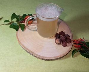 Productos Químicos Domésticos Multiusos de Primera Calidad de la India, Extracto Líquido de Jabón de Nuez, Terra Bio, 100% Pureza, Fragancia Herbal Natural - Product Image 1