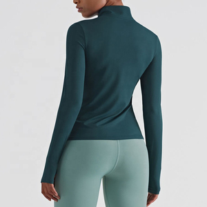 Conjunto de capas térmicas transpirables para mujer: absorbe la humedad y de secado rápido, perfecto para actividades al aire libre en climas fríos - Product Image 6