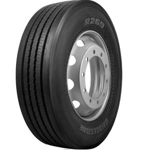 Pneu de performance 275/40R18, construction durable pour une utilisation quotidienne en ville et sur autoroute - Product Image 1