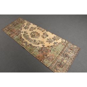 Alfombra Turca Vintage de 2.4x6.8 pies, Alfombra de Pasillo, Alfombra Floral Marrón - Product Image 1