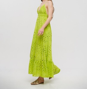 Robe longue d'été sans manches à col en V avec ouverture au dos et décoration boutonnée, couleur lime, taille unique, 100 % coton - Product Image 3