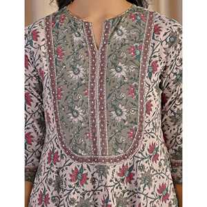 Robe Anarkali ethnique gris-vert en coton imprimé à la main, style Salwar Sari indien pour occasions spéciales, modèle Fancy - Product Image 2