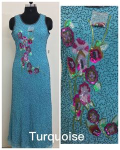 Robe de soirée élégante perlée à la main parfaite pour les soirées de remise de prix en boîte de nuit, robe de soirée de travail brodée à la main - Product Image 3