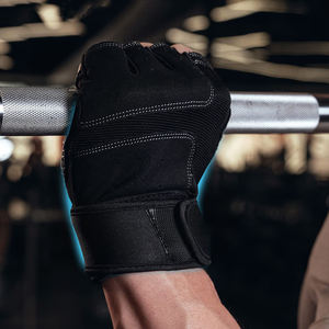 Look elegante Guantes de levantamiento de pesas Entrenamiento de ajuste cruzado Protección de Palma Entrenamiento Medio dedo Gimnasio Guantes de fitness - Product Image 3