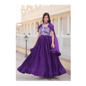 Vestido Anarkali de diseñador resistente, vestido de novia Dupatta a precio asequible, Vestido largo de novia para venta de exportación - Product Image 1