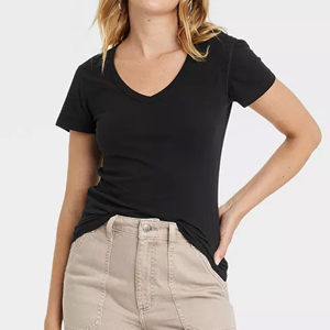 Vente en gros T-shirts personnalisés à manches courtes et col en V pour femmes, chemisiers de yoga à séchage rapide pour femmes de fournisseur bangladais - Product Image 4