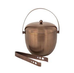 Seau à glace sophistiqué en cuivre martelé avec des caractéristiques élégantes pour des configurations de bar d'hébergement de qualité supérieure et des occasions spéciales - Product Image 5
