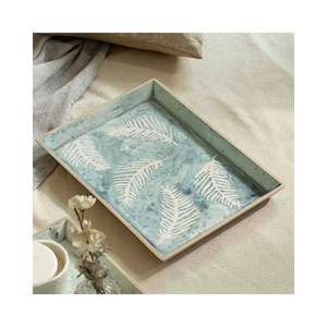 Plateau de service en bois émaillé contemporain, plateau de table de cuisine tendance - Product Image 1