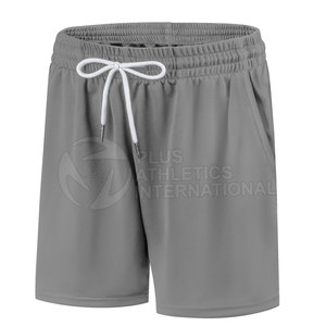 Pantalones cortos deportivos transpirables para hombres con cordón en la cintura y bolsillos laterales para gimnasio y correr básicos pantalones cortos deportivos de secado rápido - Product Image 1