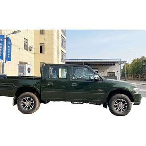 Véhicule utilitaire SUV d'occasion 2024, 6.1-8L essence, transmission automatique, double cabine, Euro IV, sièges en cuir - Product Image 3