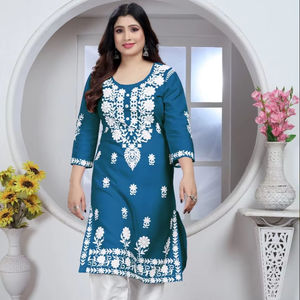 Mujeres de diseño indio Kurti con pent, bordado chikankari pesado Kurti, Kurti indio para mujeres, diseñador pakistaní Kurti pent. - Product Image 1