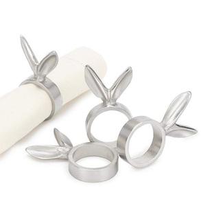 Anneau de serviette en métal argenté moderne avec oreilles de lapin, accessoire de table artisanal pour la salle à manger, les mariages, les fêtes, les hôtels, les restaurants, la maison - Product Image 1