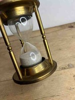 Minuterie à oeufs vintage en laiton massif Horloge de sable de 14 minutes Décoration intérieure de style antique Pièce de collection