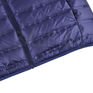 Chaqueta acolchada para hombre cómoda hecha en Pakistán con forro suave, ligera y transpirable para la venta en línea - Product Image 3