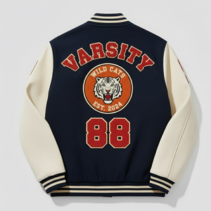 Chaqueta Varsity Personalizada con Bordado Chenille, Chaqueta Universitaria Vintage para Hombre, Chaqueta Letterman con Botones para Hombre - Product Image 2