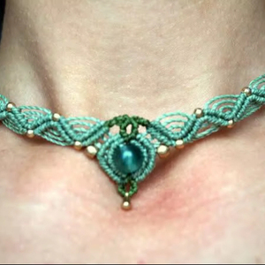 Collier en macramé vintage fait à la main, pendentif en pierre d'onyx de 10 mm, chaînes à maillons verts, cadeau de mariage ou d'anniversaire, certifié IGI, unisexe - Product Image 1