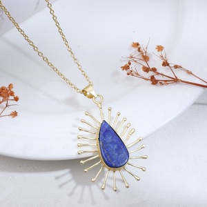 Collar de Aura de Lapislázuli para Mujer, Joyería de Piedra Preciosa Azul Intenso con Vibraciones Curativas, Perfecto para Uso Diario y Fiestas - Product Image 3
