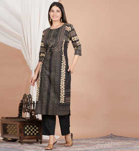 Conjunto de Kurta Recta de Algodón Estampado Ikat Negro para Mujer con Cuello Redondo y Mangas 3/4, Combinado con Pantalón y Dupatta a Juego - Product Image 6