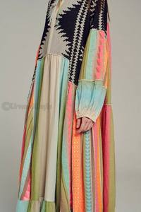 แฟชั่นผู้หญิงฤดูร้อนชุดเดรสสั้นทรงเอคอวีแขนบอลลูนพร้อมข้อมือยืดหยุ่นชุดเดรสรายละเอียดคุณภาพดีที่สุด - Product Image 3