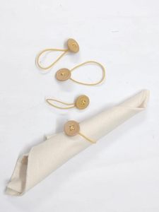 Boutons en bois au design classique fait à la main Anneau de serviette Papillon attrayant Fêtes de mariage Décorations de table à manger en papier - Product Image 5