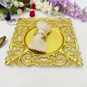 Assiettes de Présentation Carrées de Luxe Éco-Responsables, Vente en Gros pour Événements, en <span class=keywords><strong>Plastique</strong></span> Argenté et Doré, 13 Pouces, Décoratives pour Tables de Mariage Tropical - Product Image 4