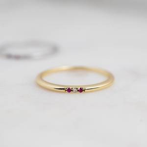 Anillo de joyería fina de Plata de Ley 925 más vendido, alta calidad, tres diamantes de Rubí, Perla de moissanita, diseño de compromiso clásico - Product Image 1