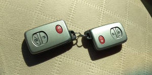 Toyota Land Cruiser VXR V6 Automatique 2014 d'Occasion à Conduite à Gauche à Vendre - Product Image 5