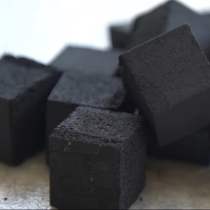 Briquettes de charbon de coco en forme de cube pour chicha, narguilé, barbecue, utilisation en Indonésie - Product Image 1