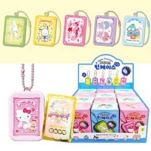 พวงกุญแจใส่การ์ดซานริโอแบบสุ่ม - Product Image 1