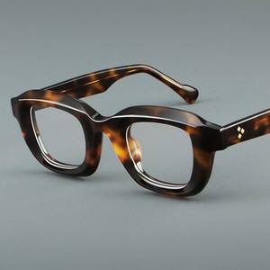 Monture de lunettes optiques classique en écaille de tortue, style artisanal - Product Image 6
