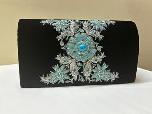 Bolso de noche hermoso hecho en seda dorada y Zari está oxidado Zari Jade tamaño 8x5 pulgadas bolso de mano para mujer - Product Image 6