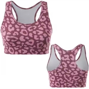 Sujetador deportivo de yoga con tiras transpirable para gimnasio y fitness con logotipo personalizado para mujer - Product Image 4